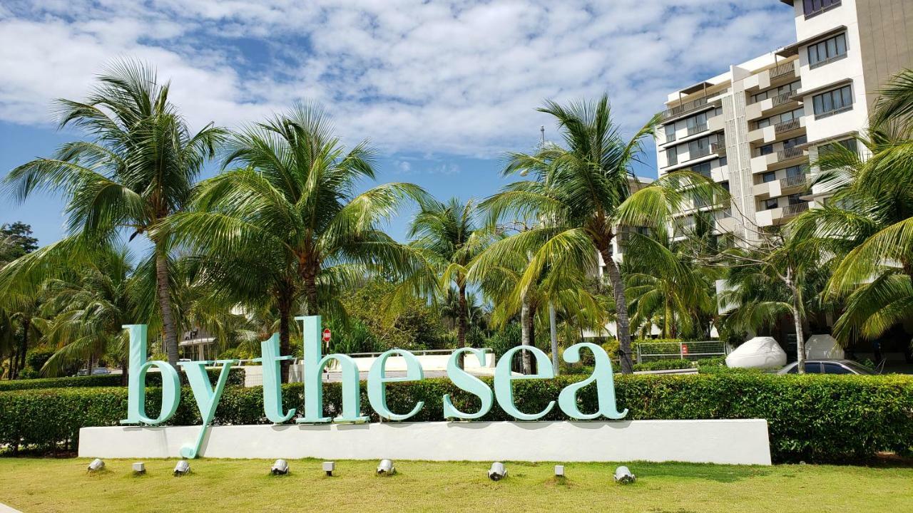 By The Sea Beach Luxury Resort - Бату-Феррінгі Екстер'єр фото